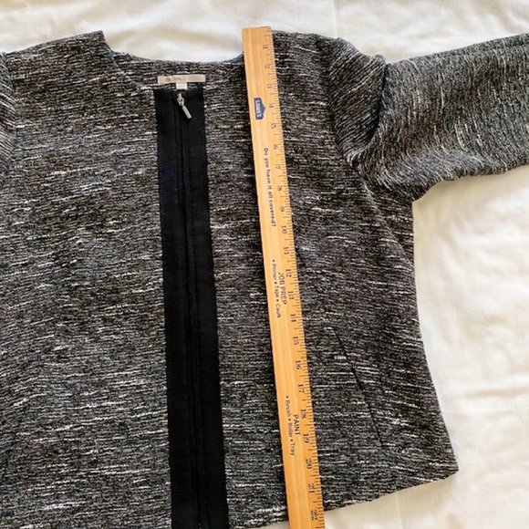 Gap Ladies Jacket size L Black Gray with White Lined Zipper closure 2 pockets - Picture 12 of 13
